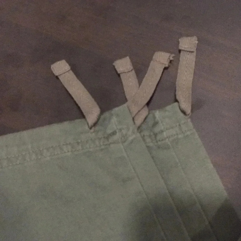 Classic Elements Capris - Picture 3 of 7